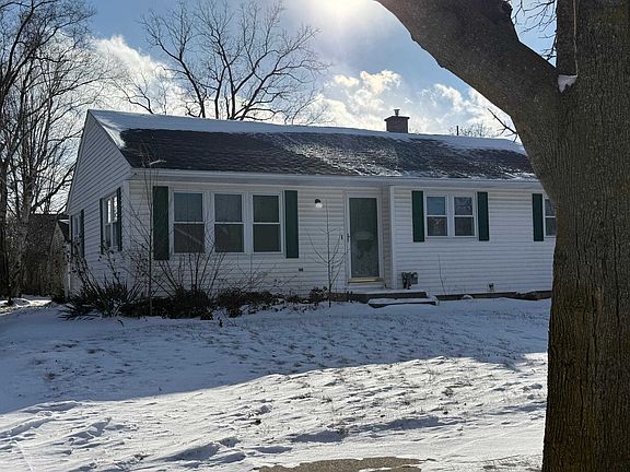 3rd image of 210 Federal St