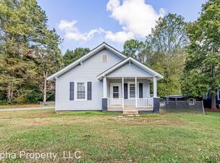 207 Church St, Wellford, SC 29385