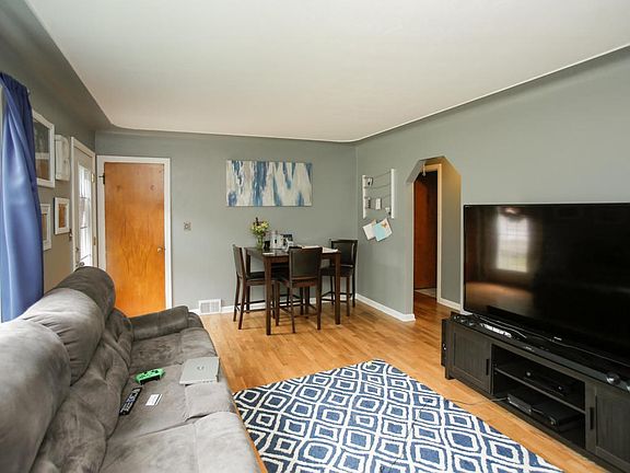 2916 broadway ave-105