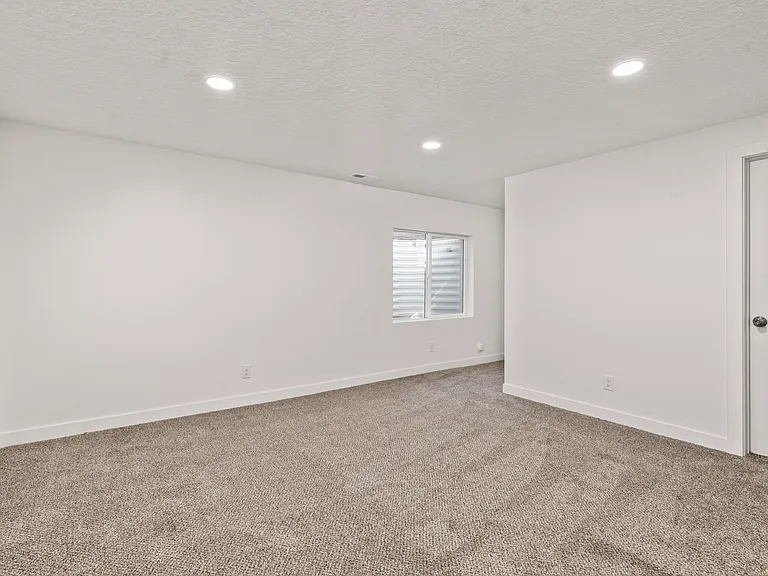 9361 Crowley Way — Photo 22