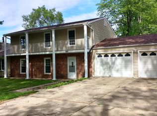 1243 Vero Ln, Ballwin, MO 63011