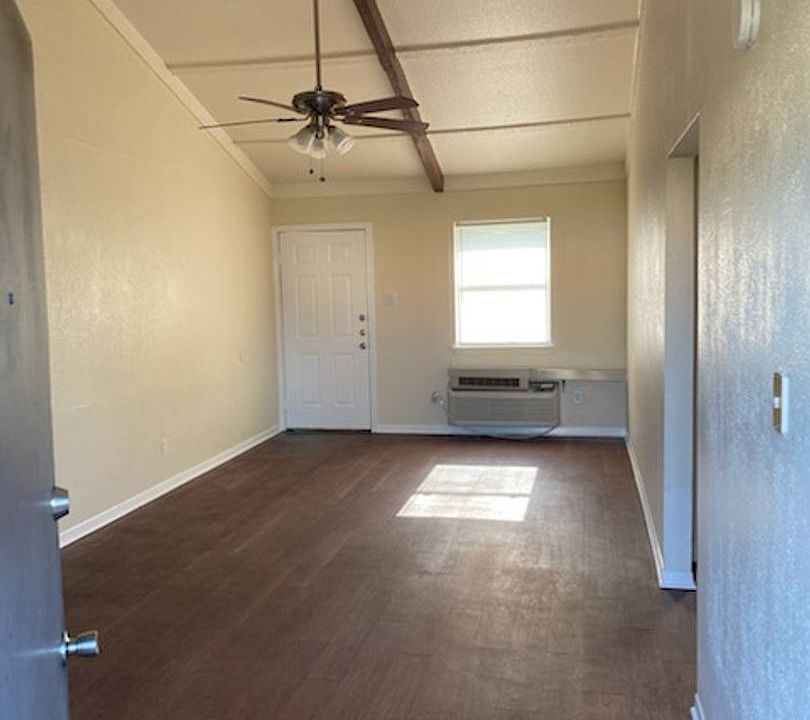 1st image of 203 Maler Rd #26