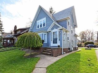 1464 Lewis Dr, Lakewood, OH 44107