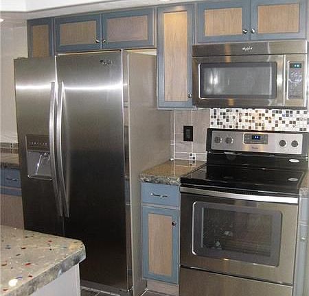 3rd image of 5170 SW 40th Ave #4