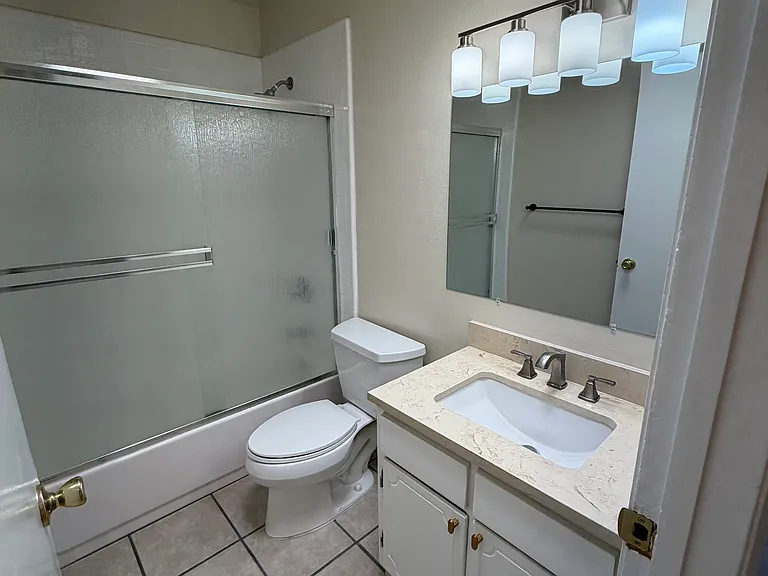 21 Lewis Ave #7 — Photo 12