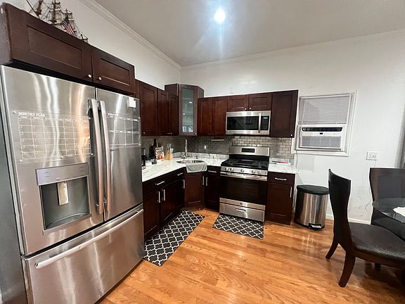 3rd image of 6909 Polk St #1