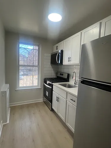 677 Park Ave Photo 1