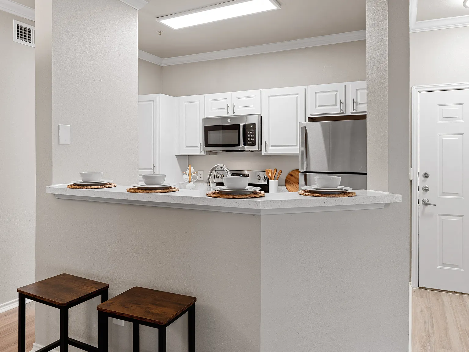 Creekside 121 Apartments — Photo 2