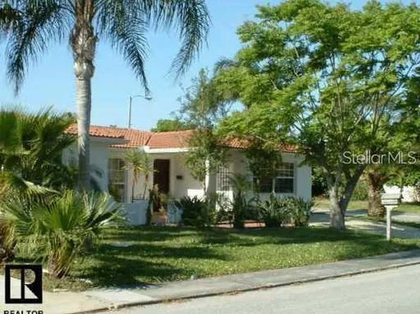 3206 Pinon Dr, Holiday, FL 34691