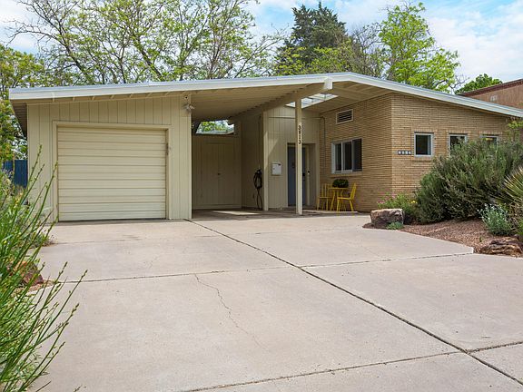 3rd image of 3813 La Hacienda Dr NE