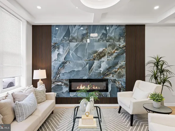 2237 E Chase St, Baltimore, MD 21213