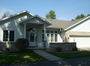 928 Pinewood Ln, Wausau, WI 54403