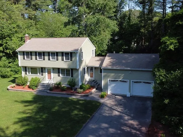 5 Cook Rd, Foxboro, MA 02035