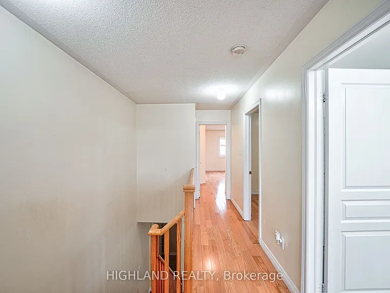 515 Coach Dr — Photo 13