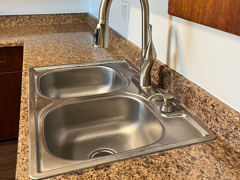 270 Avon Ave #1 — Photo 6