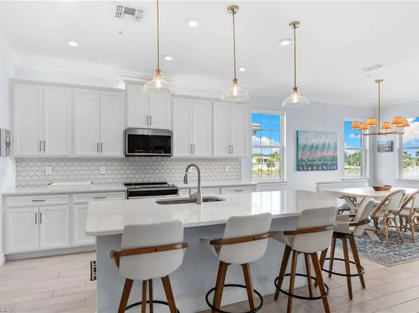 4620 Arboretum CIR #201, NAPLES, FL 34112