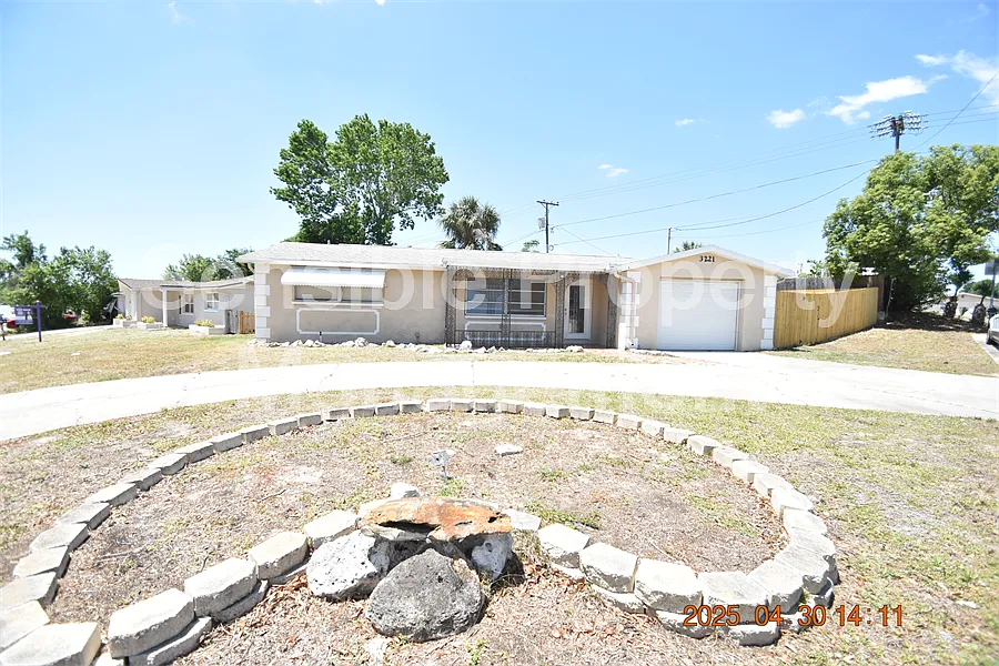 3 bed, 1385 sqft, $1,600 — Photo 3