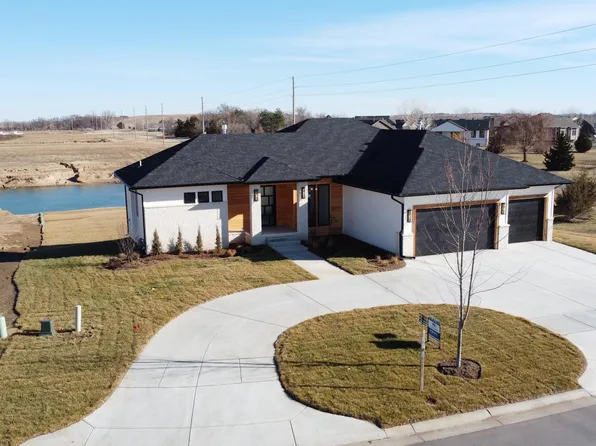 4602 N Cimarron Cir, Wichita, KS 67205