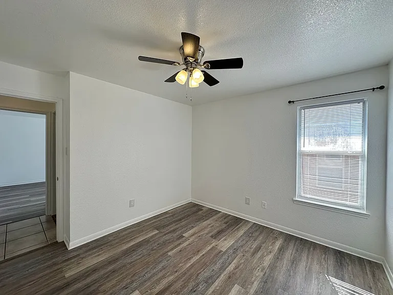 2703 Edgefield St — Photo 25