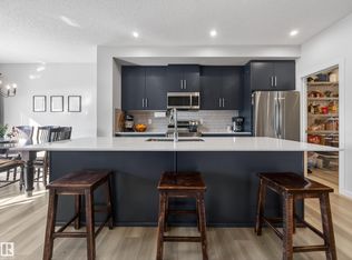 9 Prospect Pl, Spruce Grove, AB T7X0E2