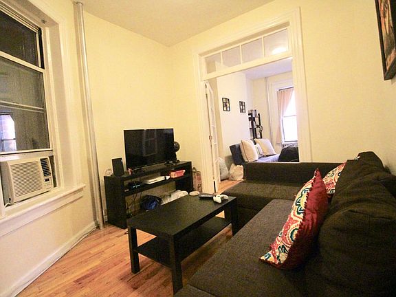 5th image of 412 Amsterdam Ave APT 3N