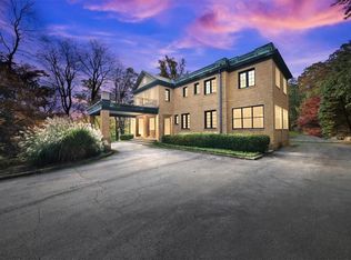 37 Fox Hill Rd, Tuxedo Park, NY 10987