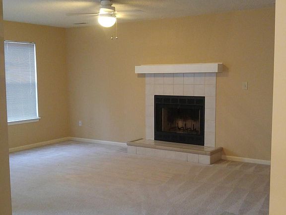 4th image of 808 Millgate Ct