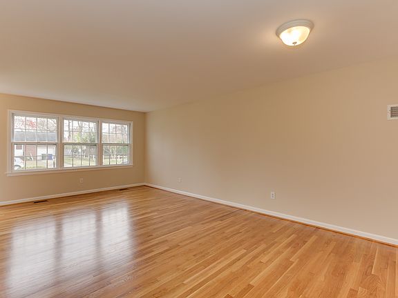 5th image of 1023 Birdella Dr