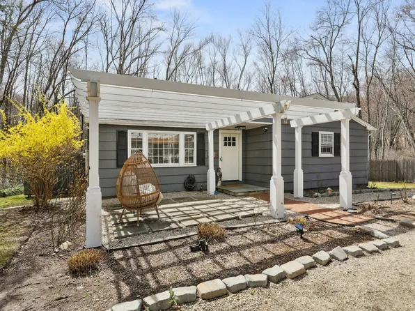 14 West Redding Road, Redding, CT 06896