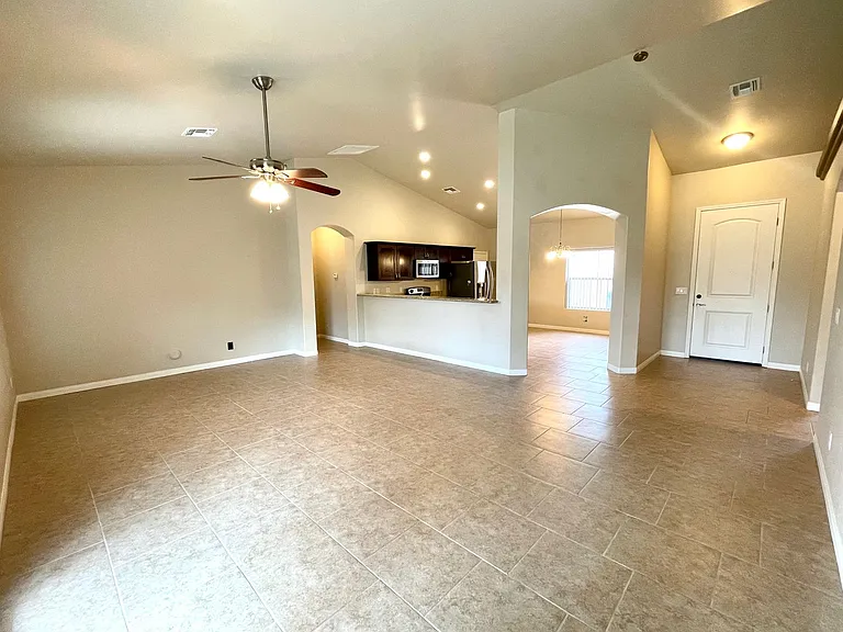 3276 Duvall Ave — Photo 5