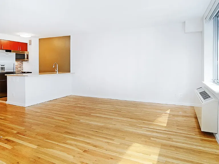 43 Gilbert Ave #1F — Photo 6