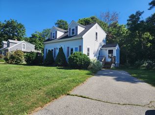 26 Main St, Sturbridge, MA 01566