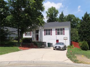 1610 Oak Knoll Ln, Charlotte, NC 28214