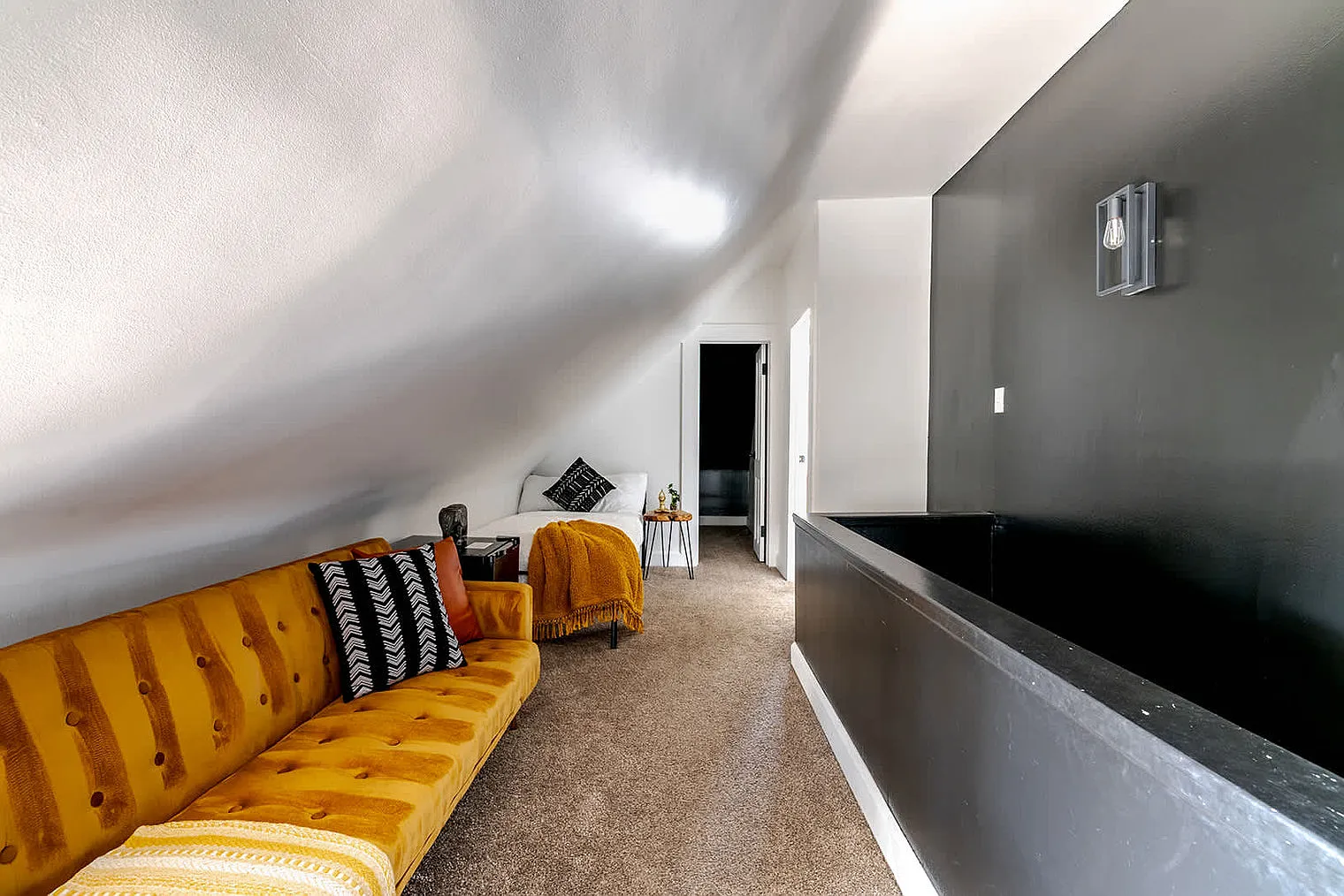 4 bed, 1.0 bath, 1991 sqft, $3,951 — Photo 2