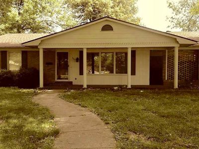 704 Allen Blvd, Sikeston, MO, 63801