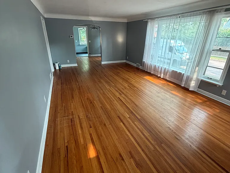 2301 McKinley St NE #UPPER — Photo 4