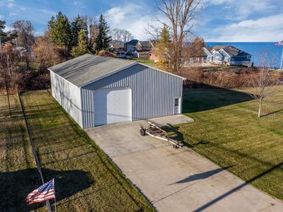 6508 Lakeshore Rd, Fort Gratiot, MI, 48059