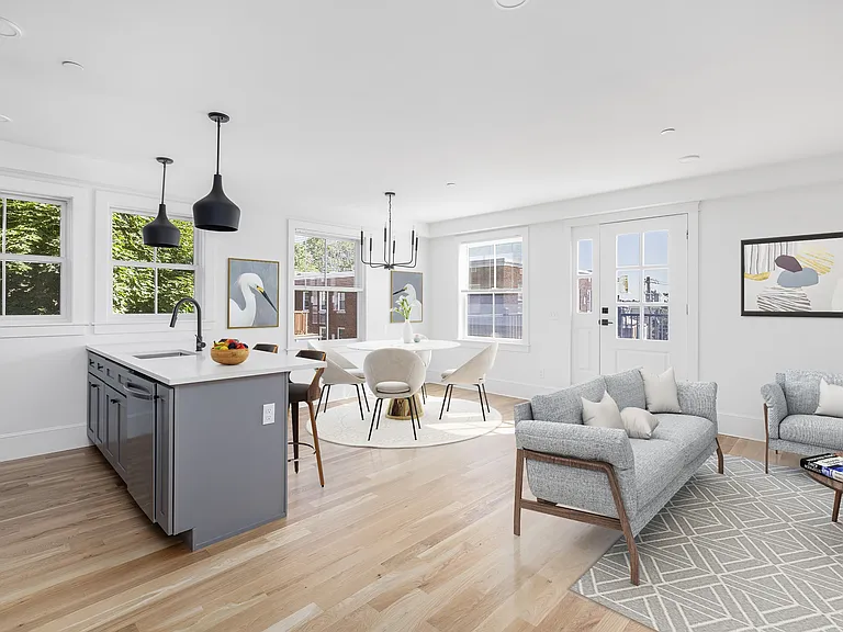293 Governor St #201 — Photo 3