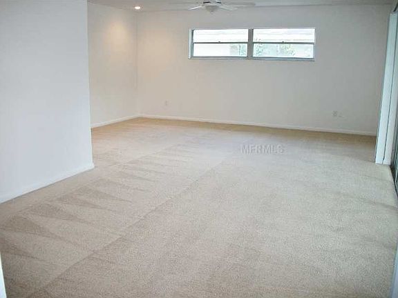 5th image of 638 Parkwood Ave
