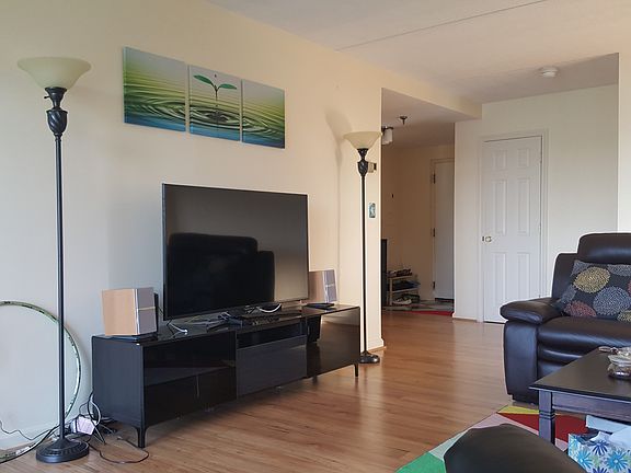 5th image of 100 Cove Way Unit 401