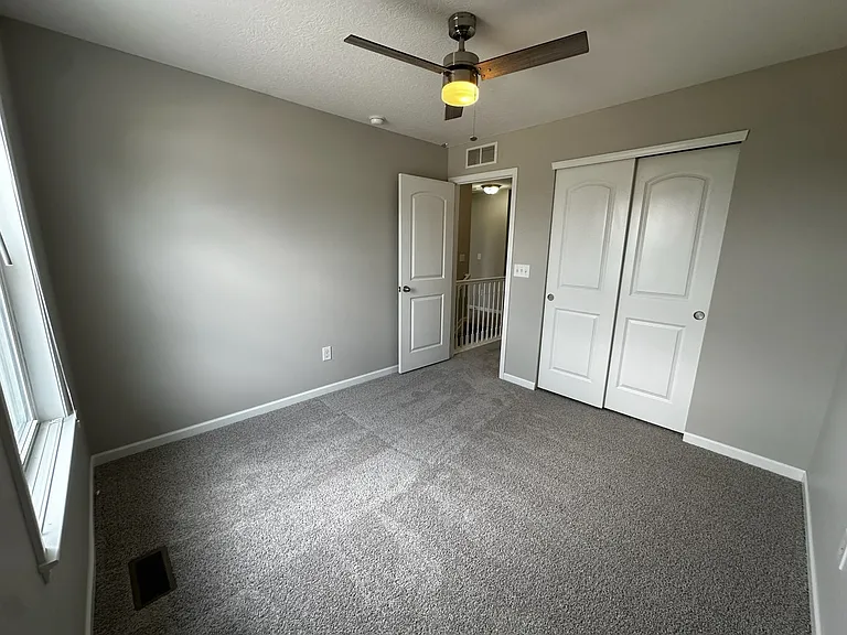 2195 Holiday Valley Dr — Photo 14