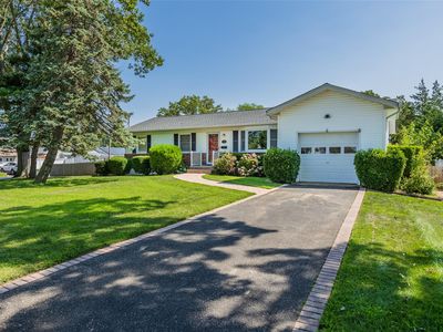 70 11th Avenue, West Babylon, NY, 11704