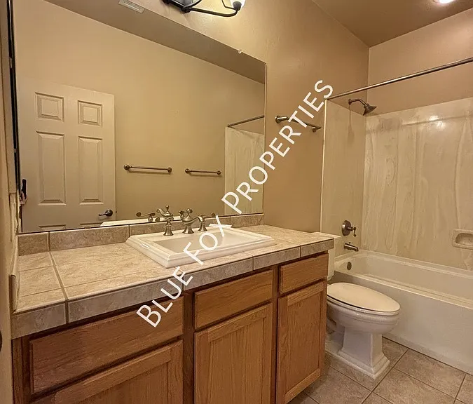 4688 N Belgravia Rd — Photo 25