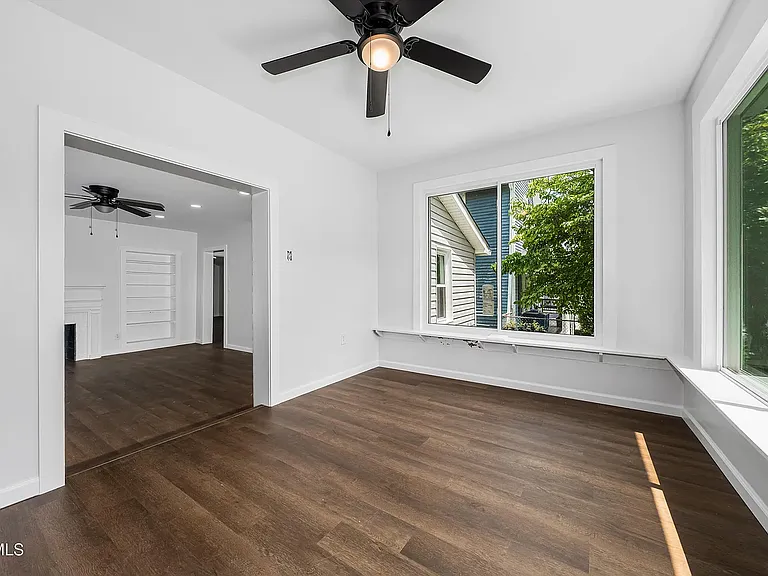 1007 Spring St — Photo 28