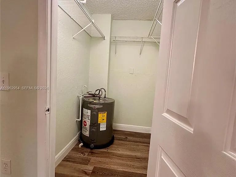 8235 Lake Dr #204 — Photo 4