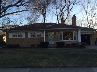 21006 Bon Brae St, Saint Clair Shores, MI 48081