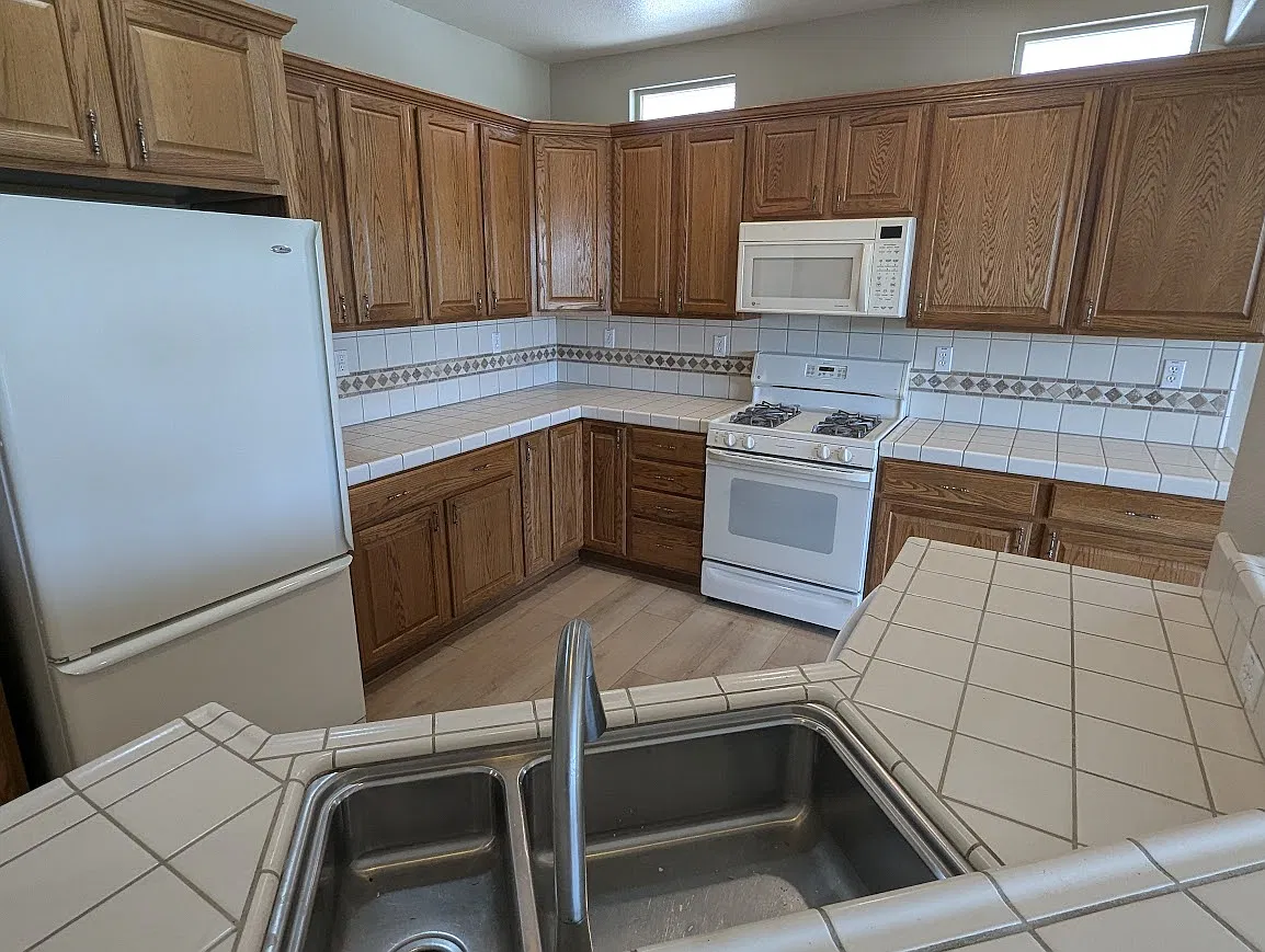3 bed, 1491 sqft, $2,800 — Photo 3
