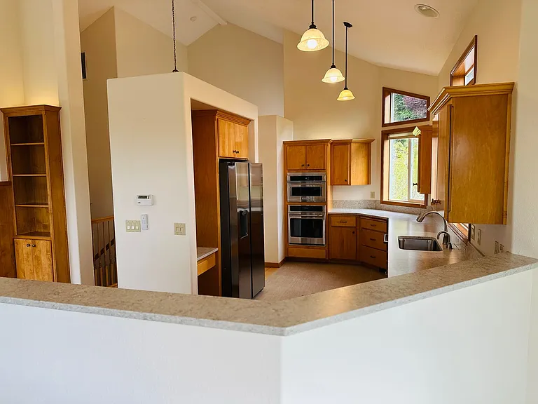 1875 N 15th Ct — Photo 12