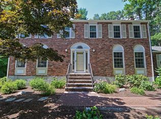 15 Garry Dr, Medfield, MA 02052