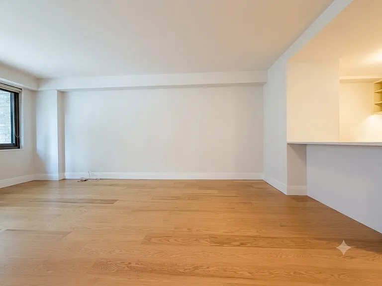 135 W 96th St #2B — Photo 5